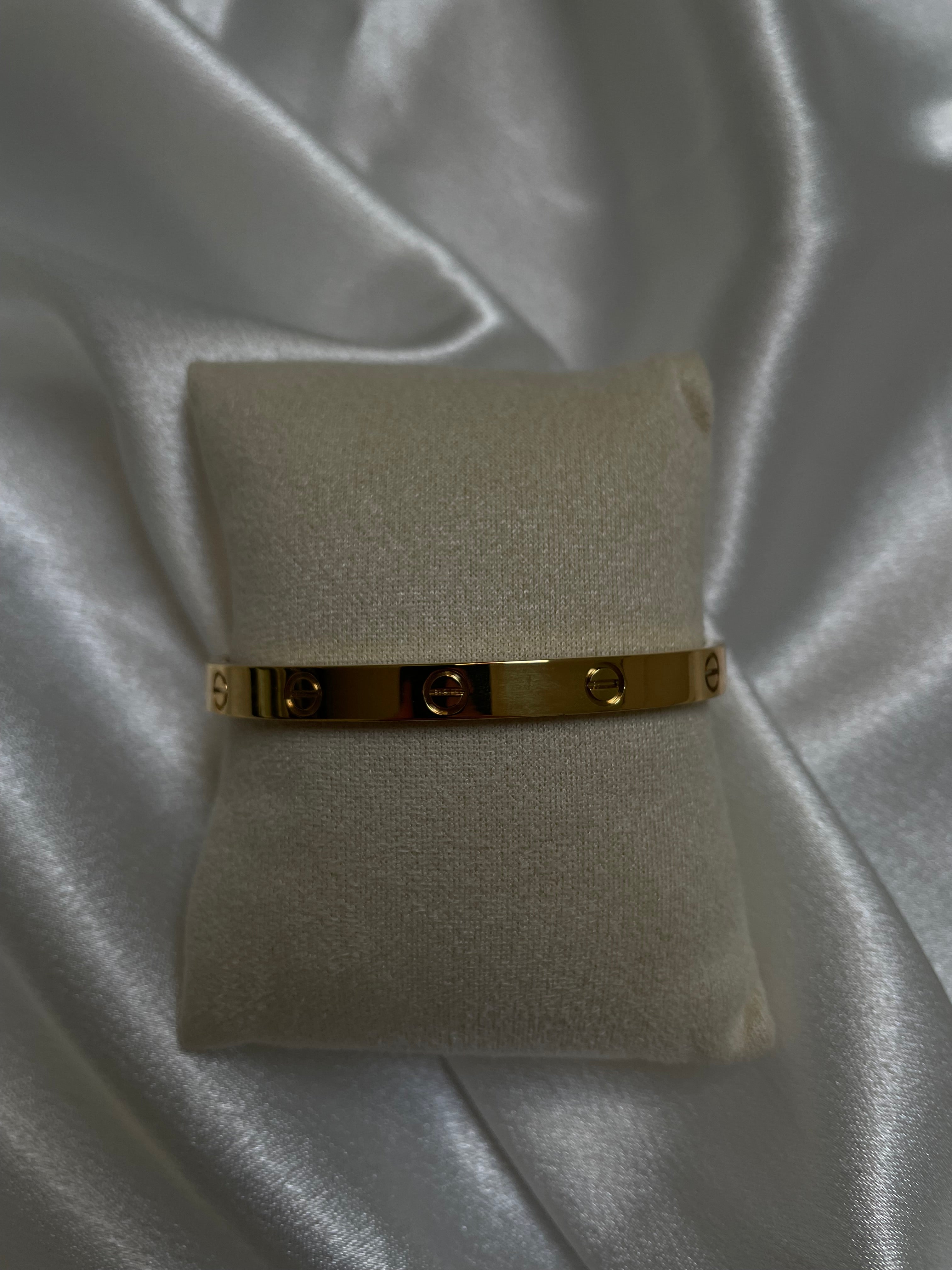 Gold signature bracelet